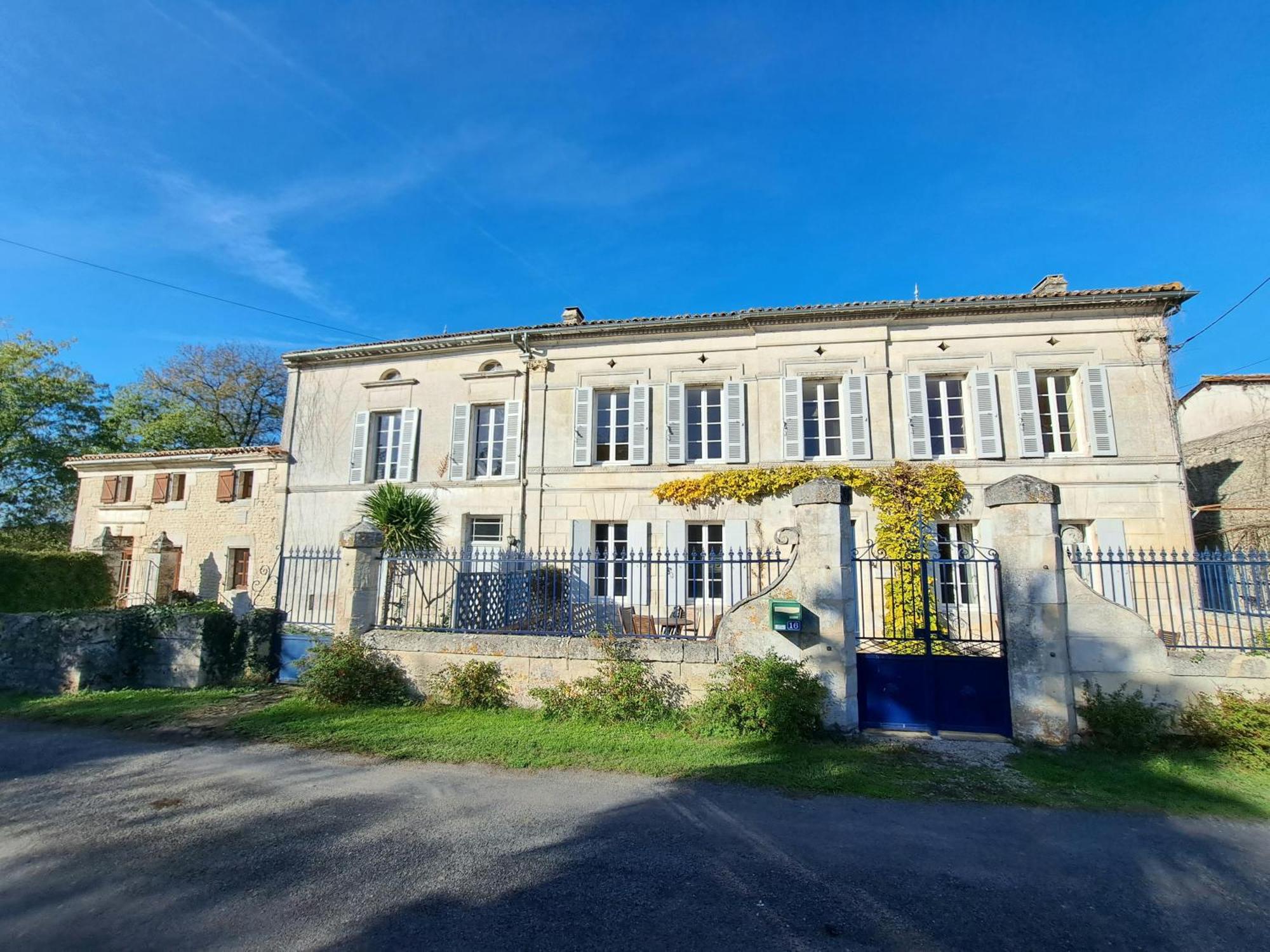 Le Moulin Etourneau - 3 Gites Avec 2 Piscines Champagnac  Εξωτερικό φωτογραφία